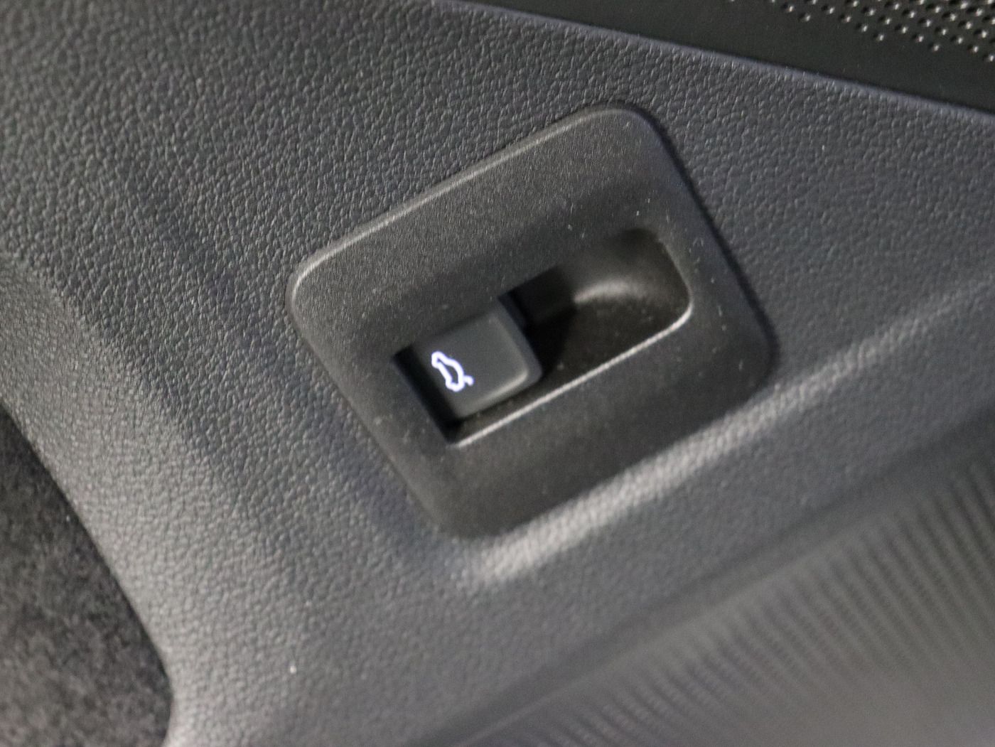Fahrzeugabbildung Volkswagen Tiguan 2.0 TDI DSG Elegance |AHK|Matrix|Massage