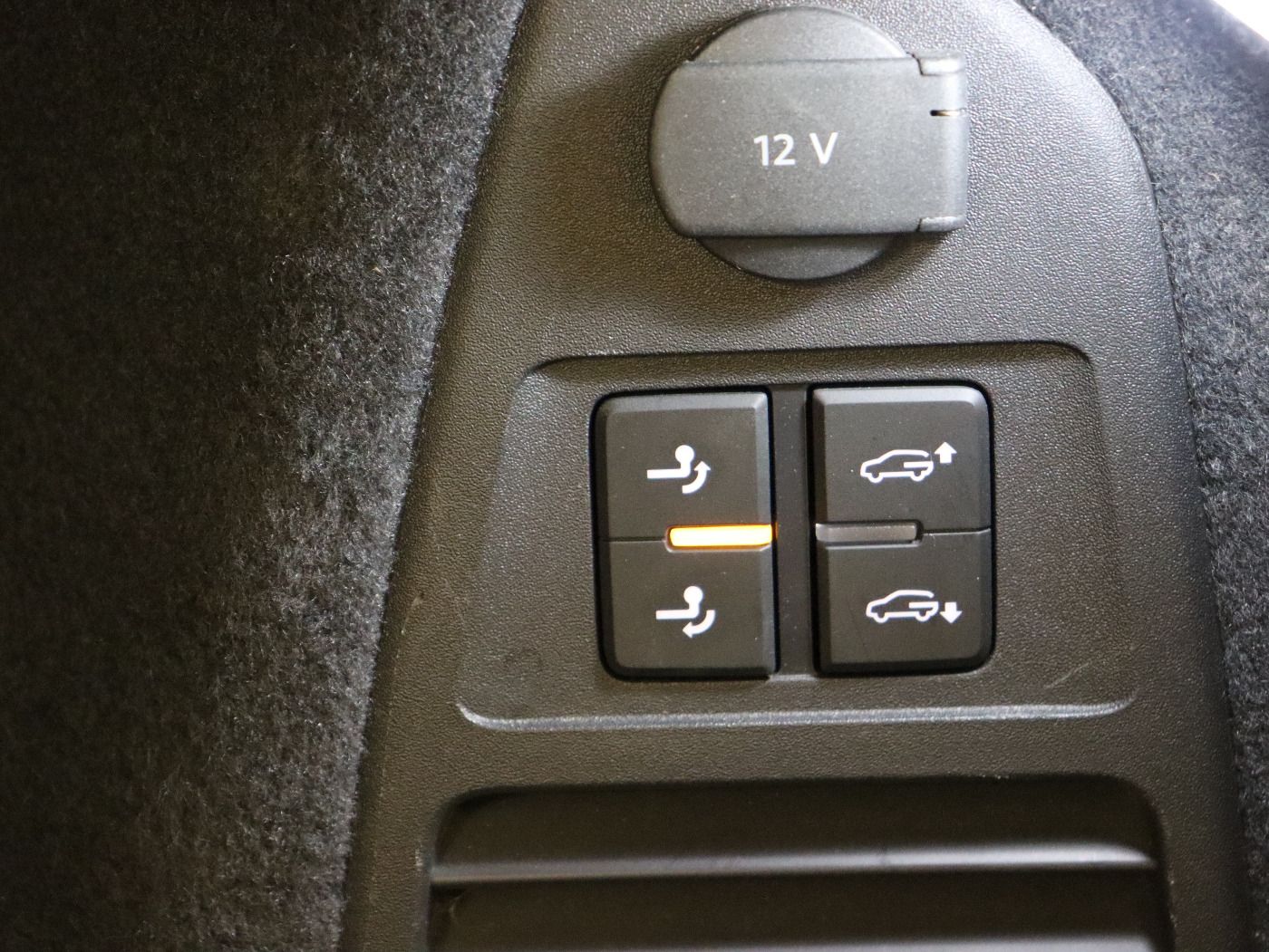 Fahrzeugabbildung Volkswagen Touareg 3.0 TDI 4 Motion DSG R-Line |AHK|Matrix