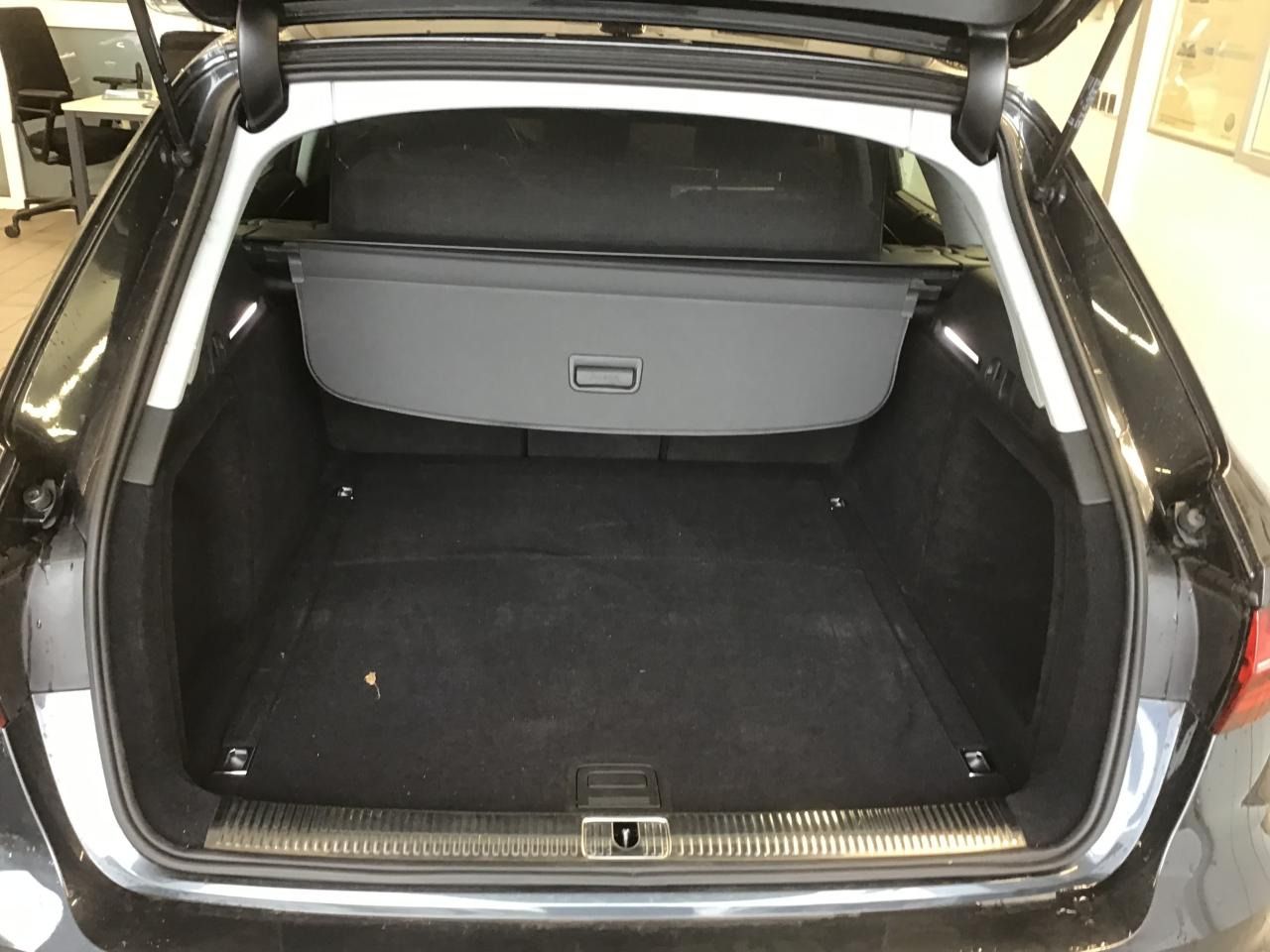 Fahrzeugabbildung Audi A4 Avant 40 TDI quattro S tronic Advanced |ACC
