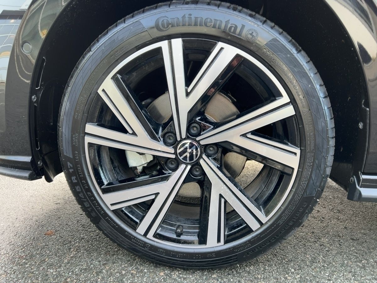 Fahrzeugabbildung Volkswagen Polo 1.0 TSI DSG R-Line Navi Pano Keyless Kamera