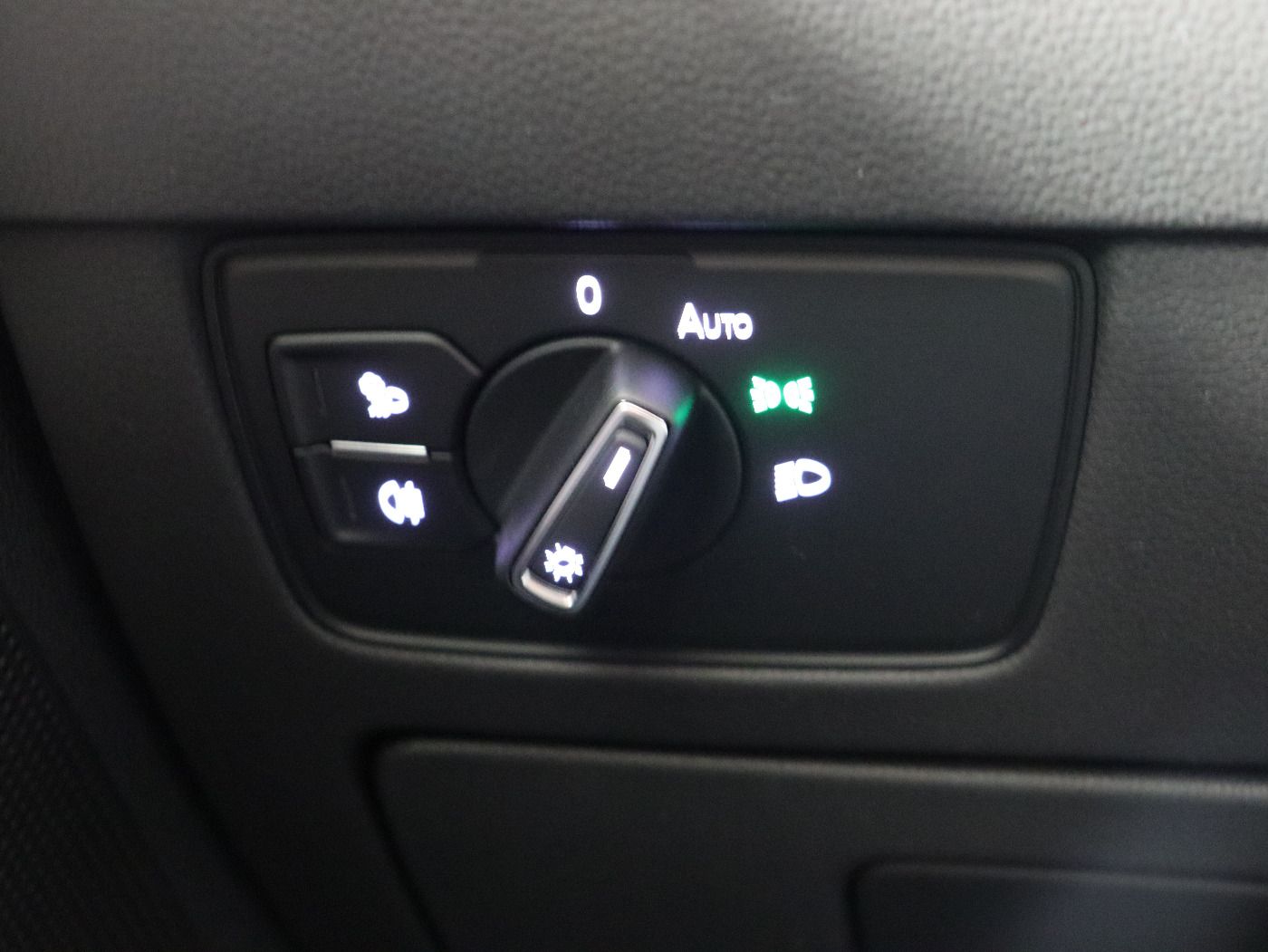 Fahrzeugabbildung Volkswagen Arteon Shooting Brake 2.0 TDI 4 Motion R-line