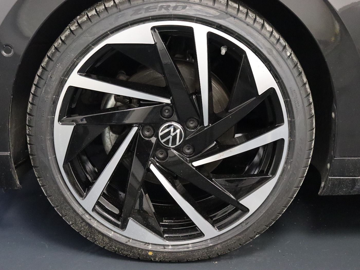 Fahrzeugabbildung Volkswagen Arteon Shooting Brake 2.0 TDI 4 Motion R-line