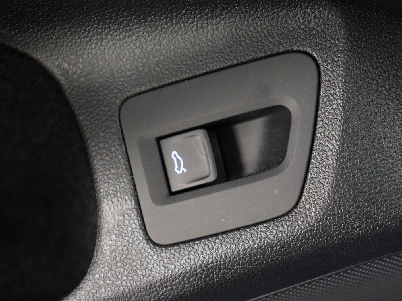 Fahrzeugabbildung Volkswagen Arteon Shooting Brake 2.0 TDI DSG R-line |AHK|LM