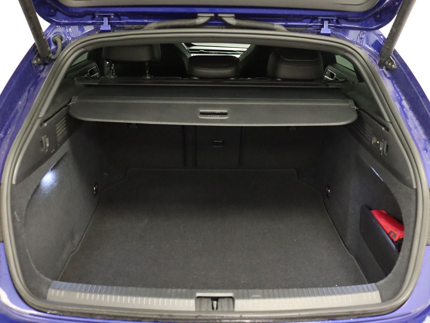Fahrzeugabbildung Volkswagen Arteon Shooting Brake 2.0 TDI DSG R-line |AHK|LM