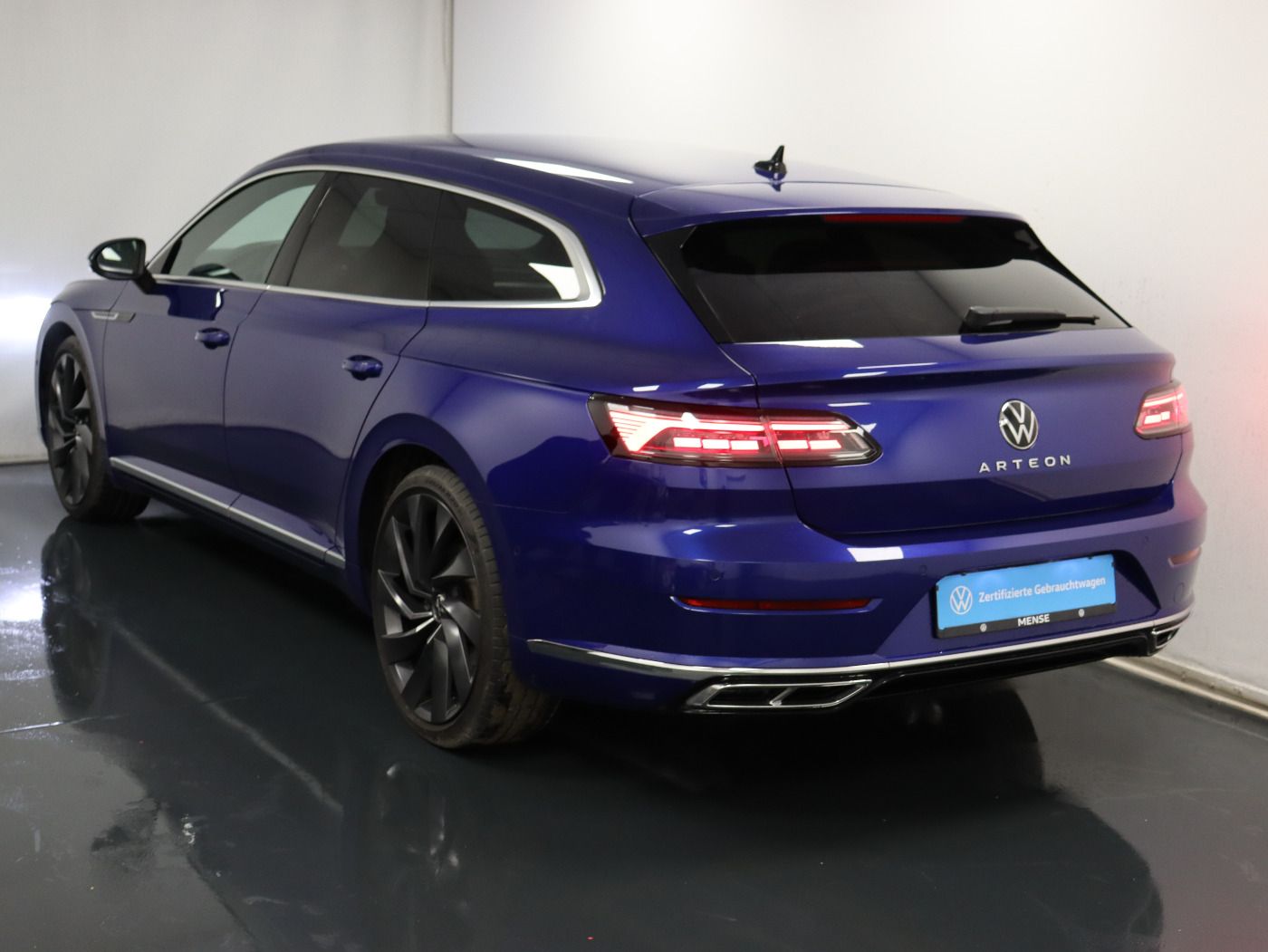 Fahrzeugabbildung Volkswagen Arteon Shooting Brake 2.0 TDI DSG R-line |AHK|LM