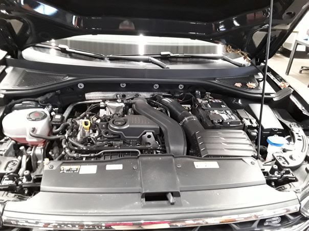 Fahrzeugabbildung Volkswagen T-Roc Cabriolet 1.5 TSI R-Line |Matrix|IQ.Light
