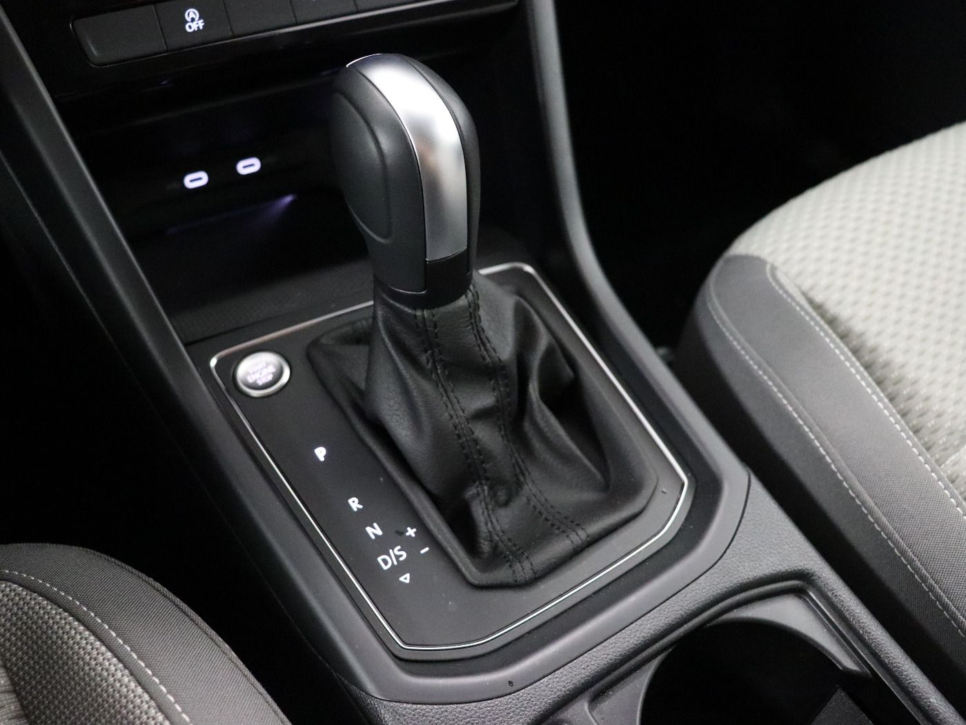 Fahrzeugabbildung Volkswagen Touran 1.5 TSI DSG Comfortline |AHK|ACC|CarPlay