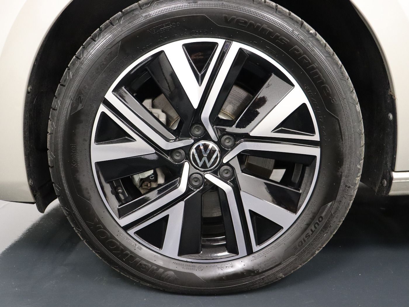 Fahrzeugabbildung Volkswagen Touran 2.0 TDI DSG Highline |AHK|ACC|VirtualCP