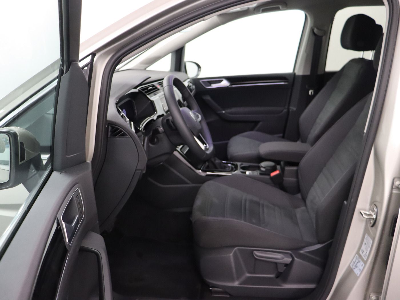 Fahrzeugabbildung Volkswagen Touran 2.0 TDI DSG Highline |AHK|ACC|VirtualCP