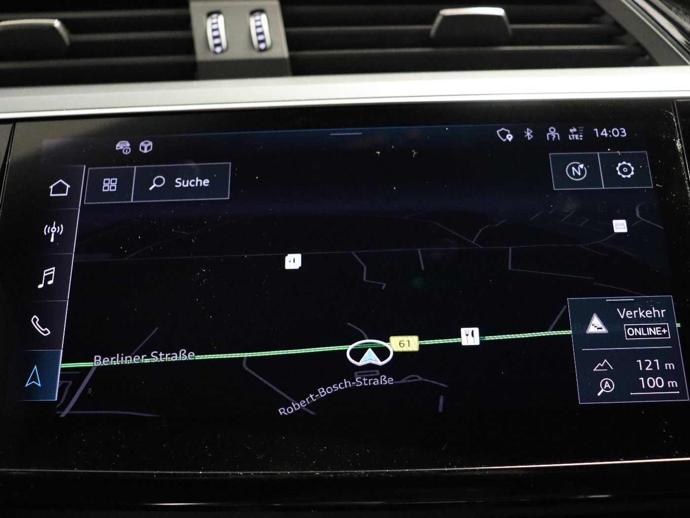 Fahrzeugabbildung Audi Q8 e-tron 55 quattro advanced |Matrix|Luft|LED