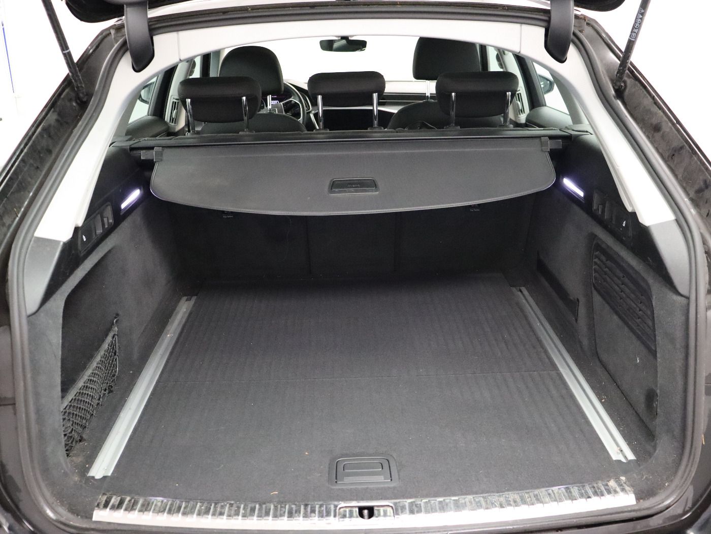 Fahrzeugabbildung Audi A6 Avant 40 TDI quattro S tronic |Pano|FLA|ACC