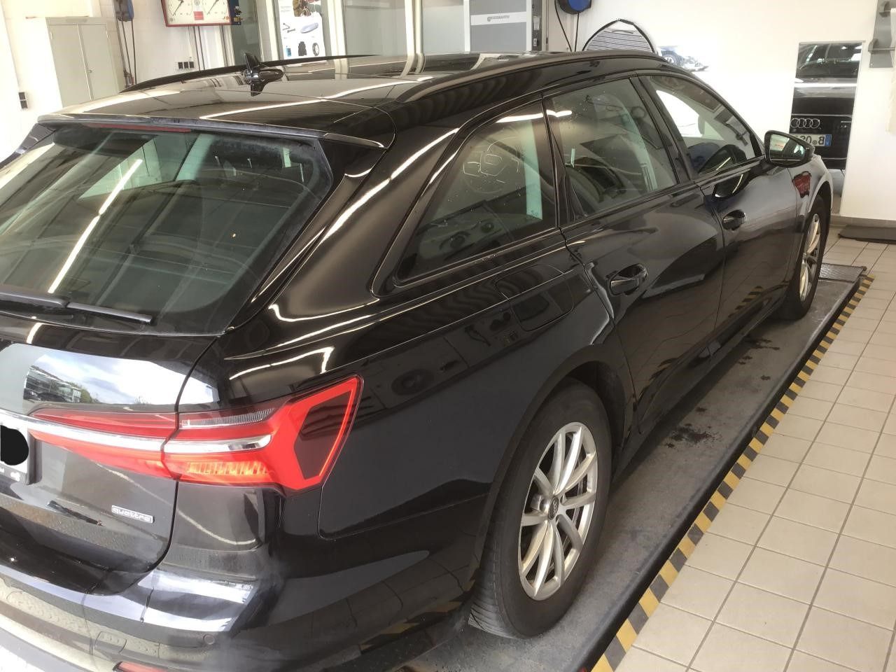Fahrzeugabbildung Audi A6 Avant 40 TDI quattro S tronic |Pano|FLA|ACC