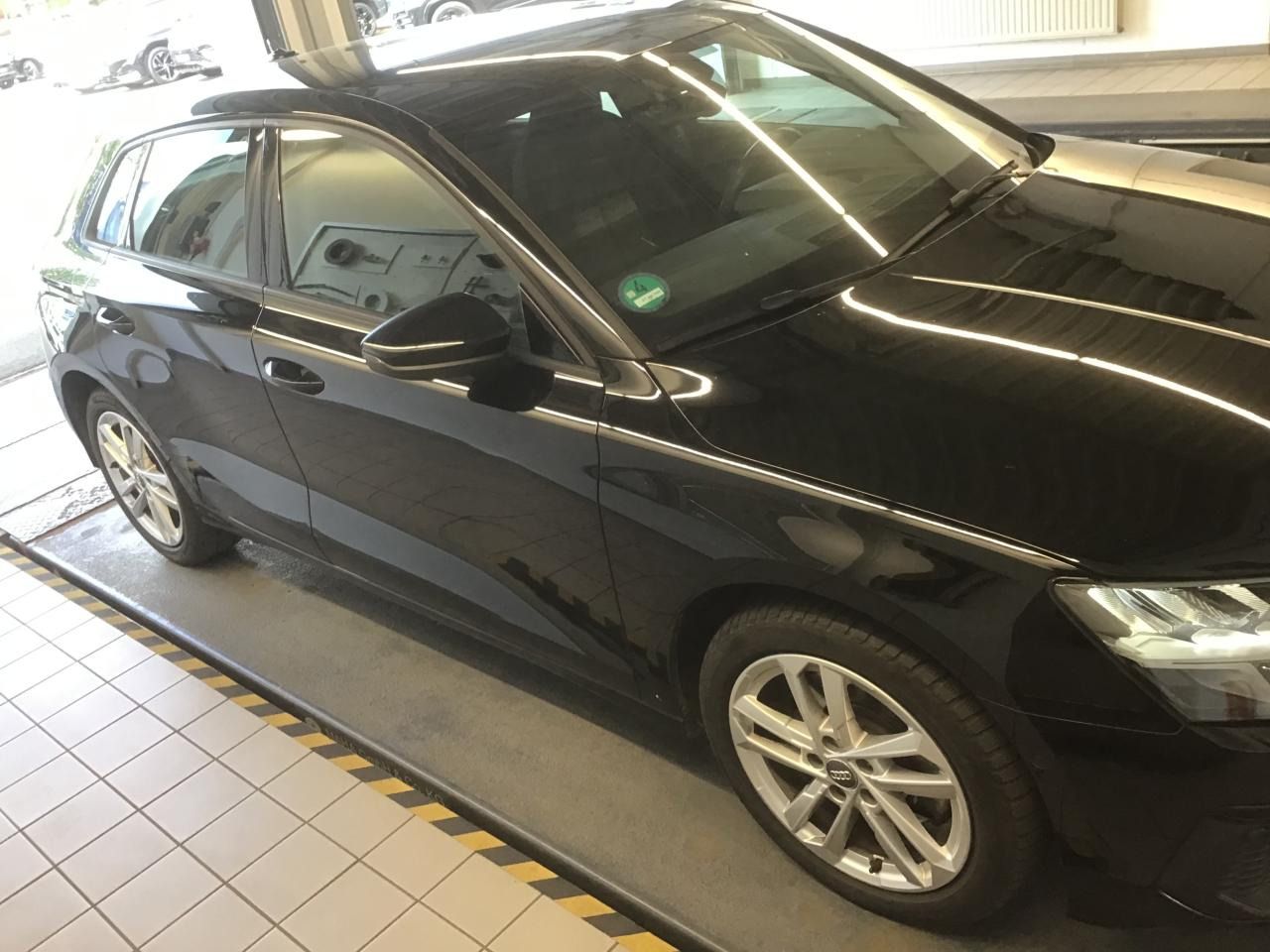 Fahrzeugabbildung Audi A3 Sportback 40 TFSI e S tronic |ACC|CarPlay|LM