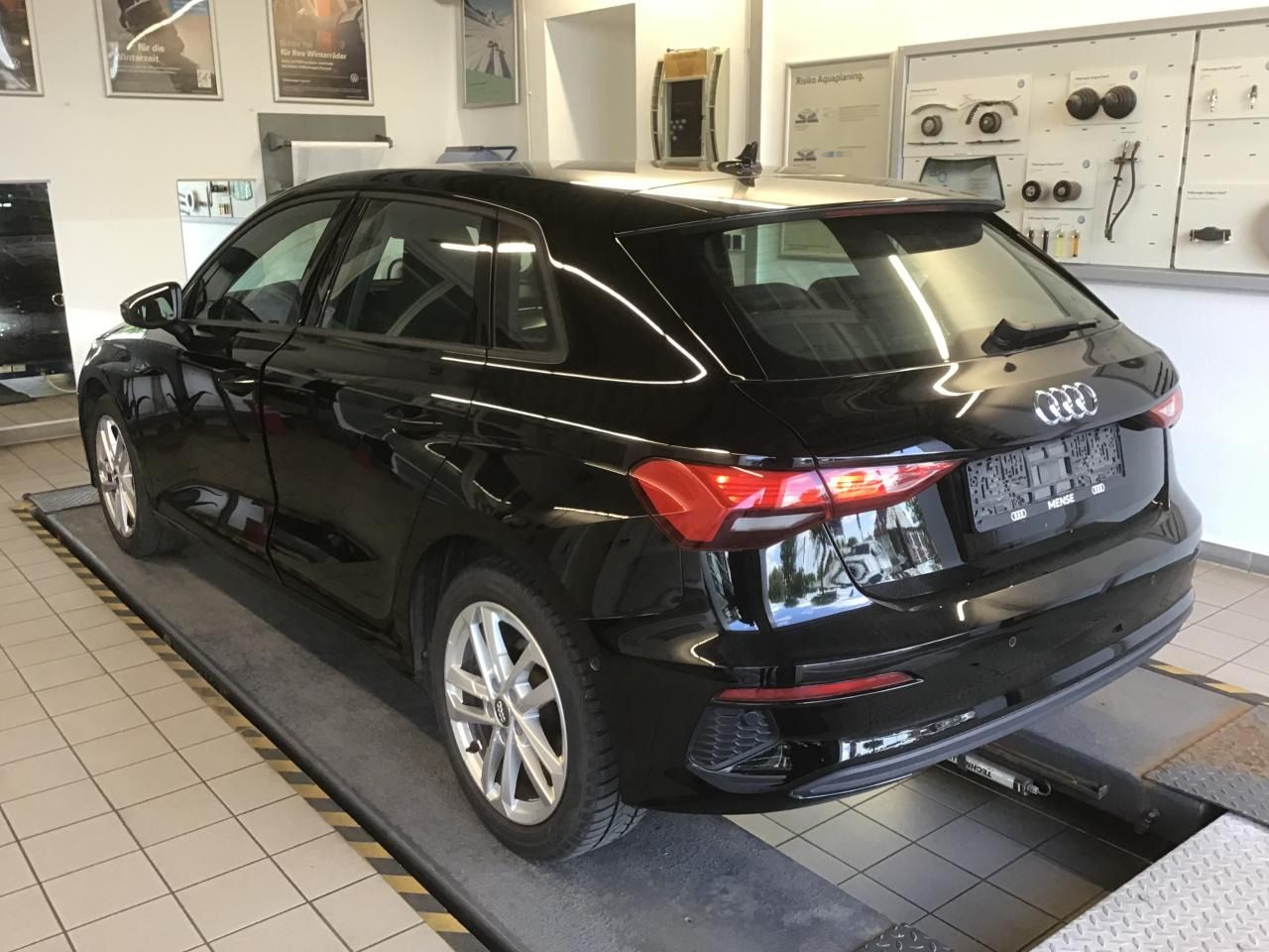 Fahrzeugabbildung Audi A3 Sportback 40 TFSI e S tronic |ACC|CarPlay|LM
