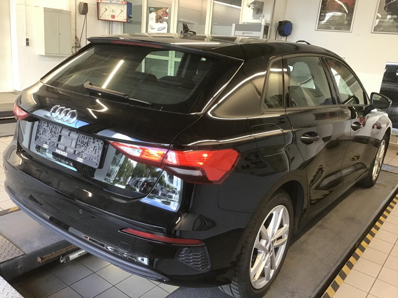 Fahrzeugabbildung Audi A3 Sportback 40 TFSI e S tronic |ACC|CarPlay|LM