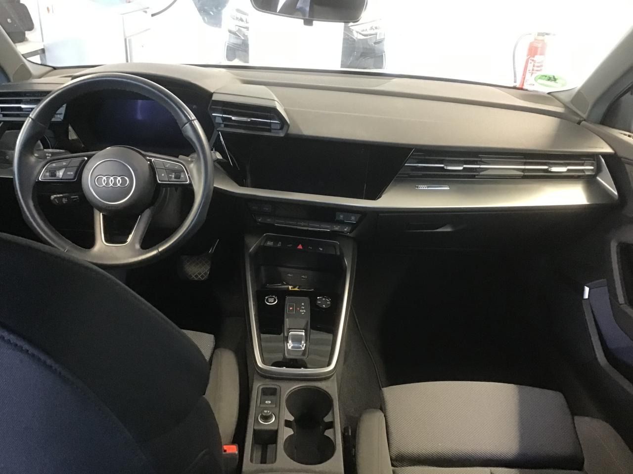 Fahrzeugabbildung Audi A3 Sportback 40 TFSI e S tronic |ACC|CarPlay|LM