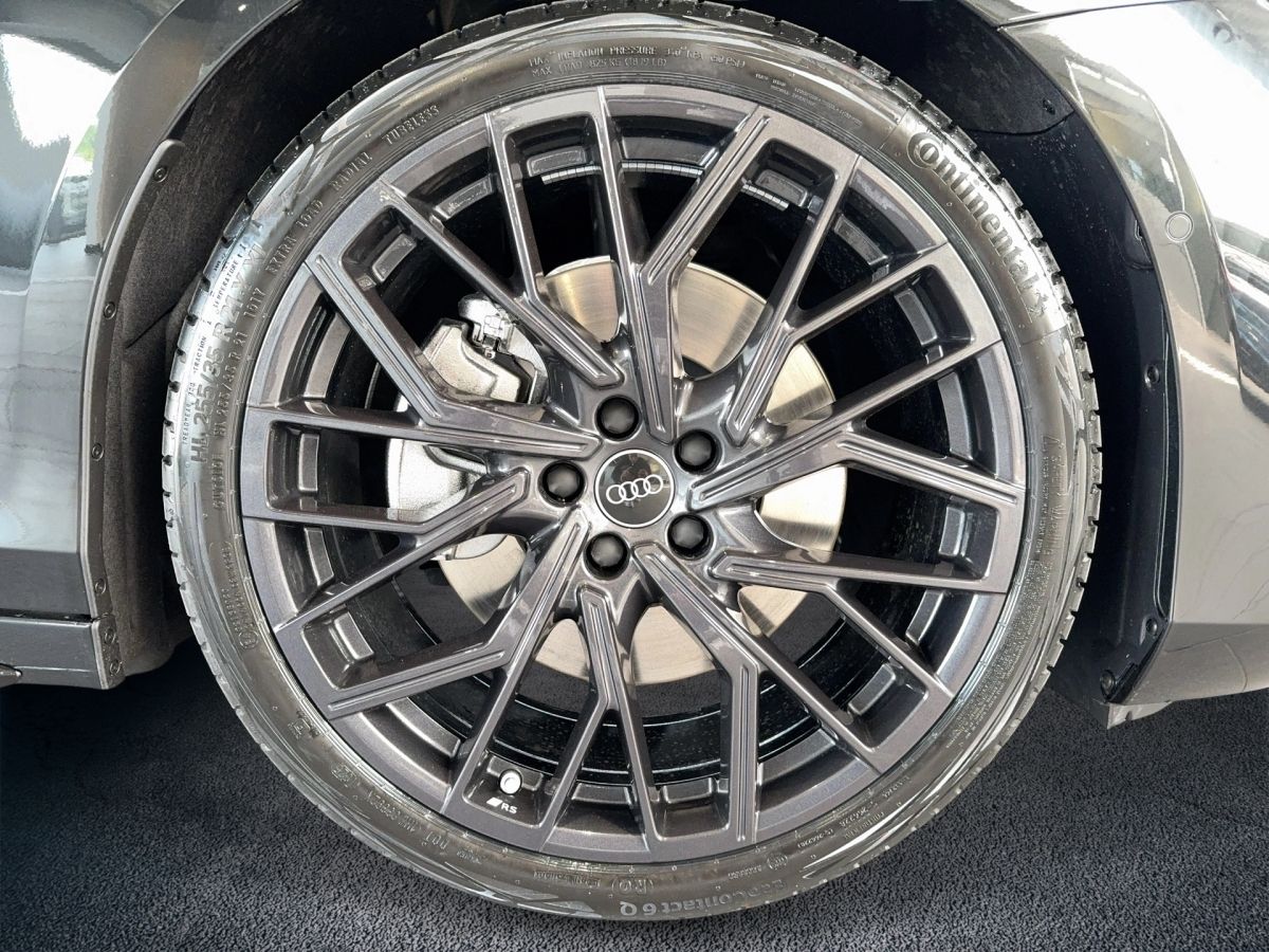 Fahrzeugabbildung Audi A6 Avant 40TDI quattro edition one Matrix|SD