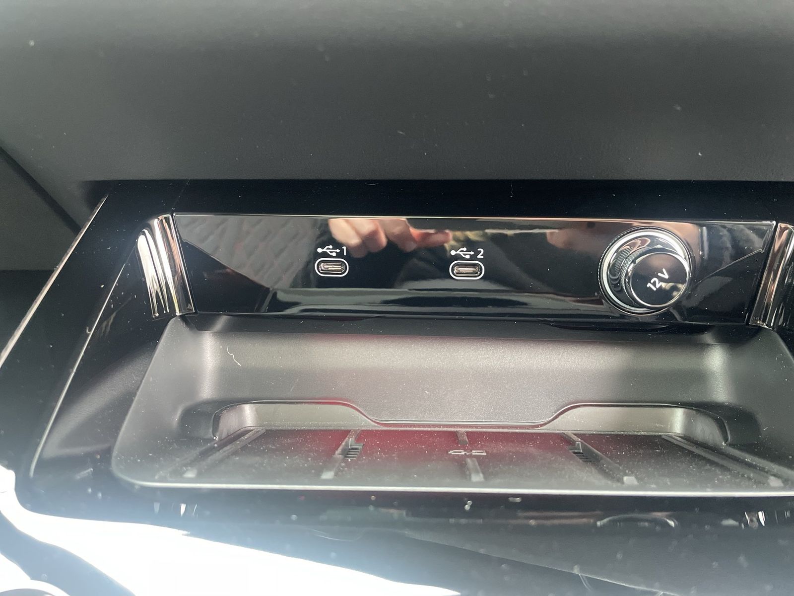 Fahrzeugabbildung Audi A6 Avant edition one TDI quattro S tronic Pano