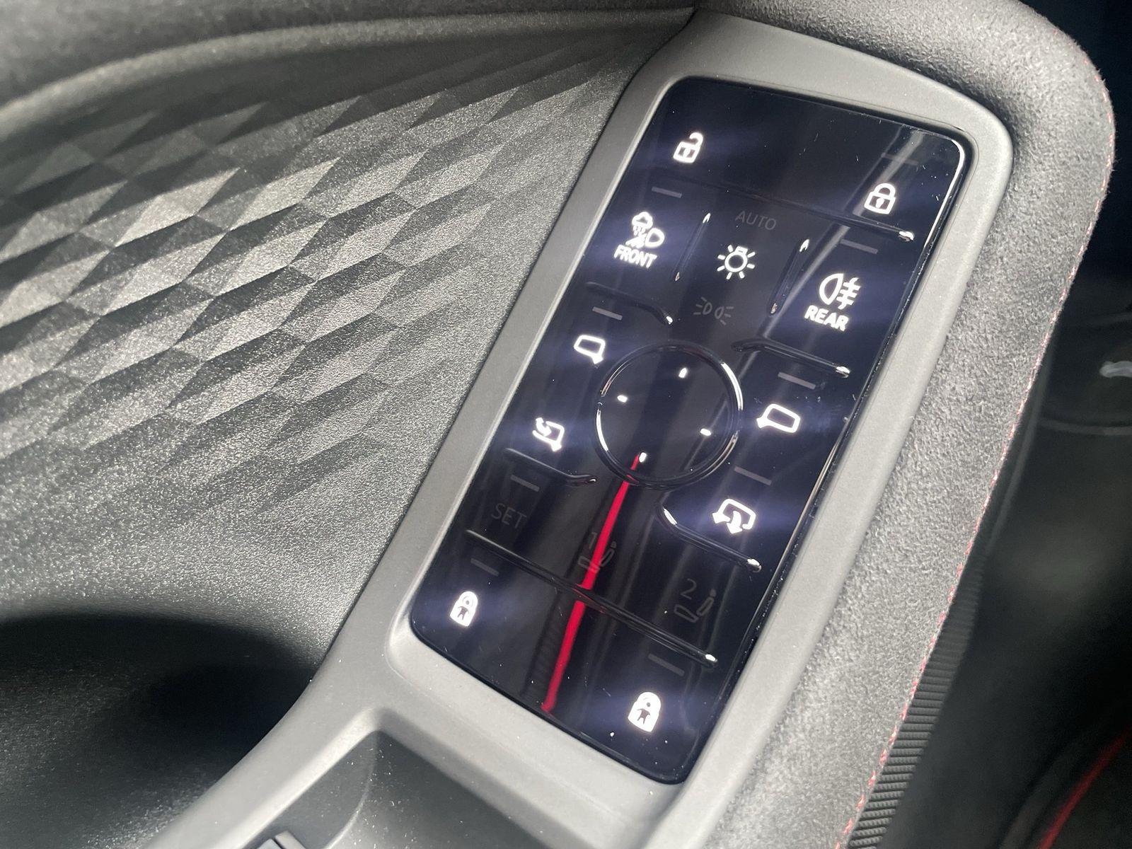 Fahrzeugabbildung Audi A6 Avant edition one TDI quattro S tronic Pano