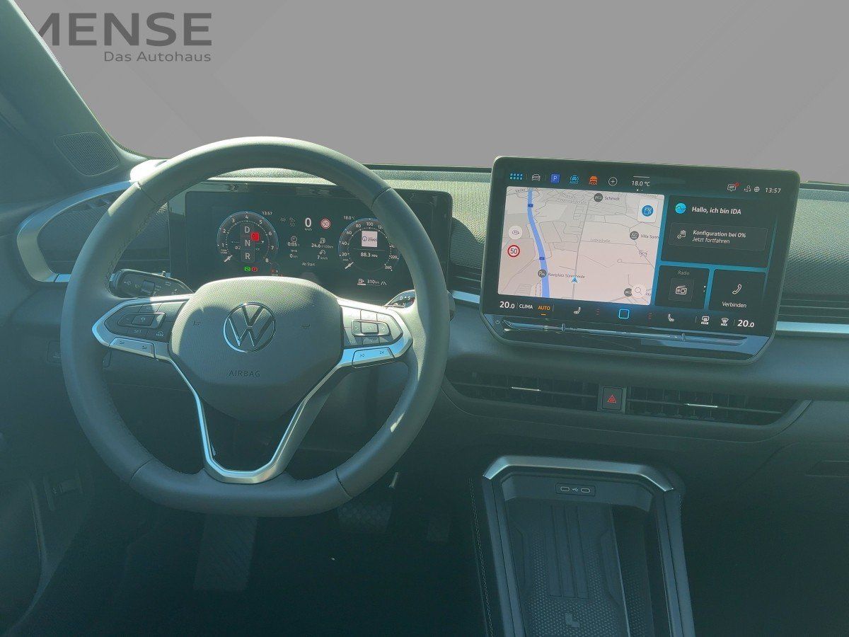 Fahrzeug autohaus mense Fahrzeugabbildung Volkswagen T-Roc Style 1.5 l eTSI OPF DSG AHK GJR BlackStyl - mit KI generiert/bearbeitet