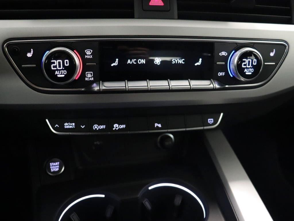 Fahrzeugabbildung Audi A4 Avant 40 TDI quattro S tronic S line |FLA|ACC