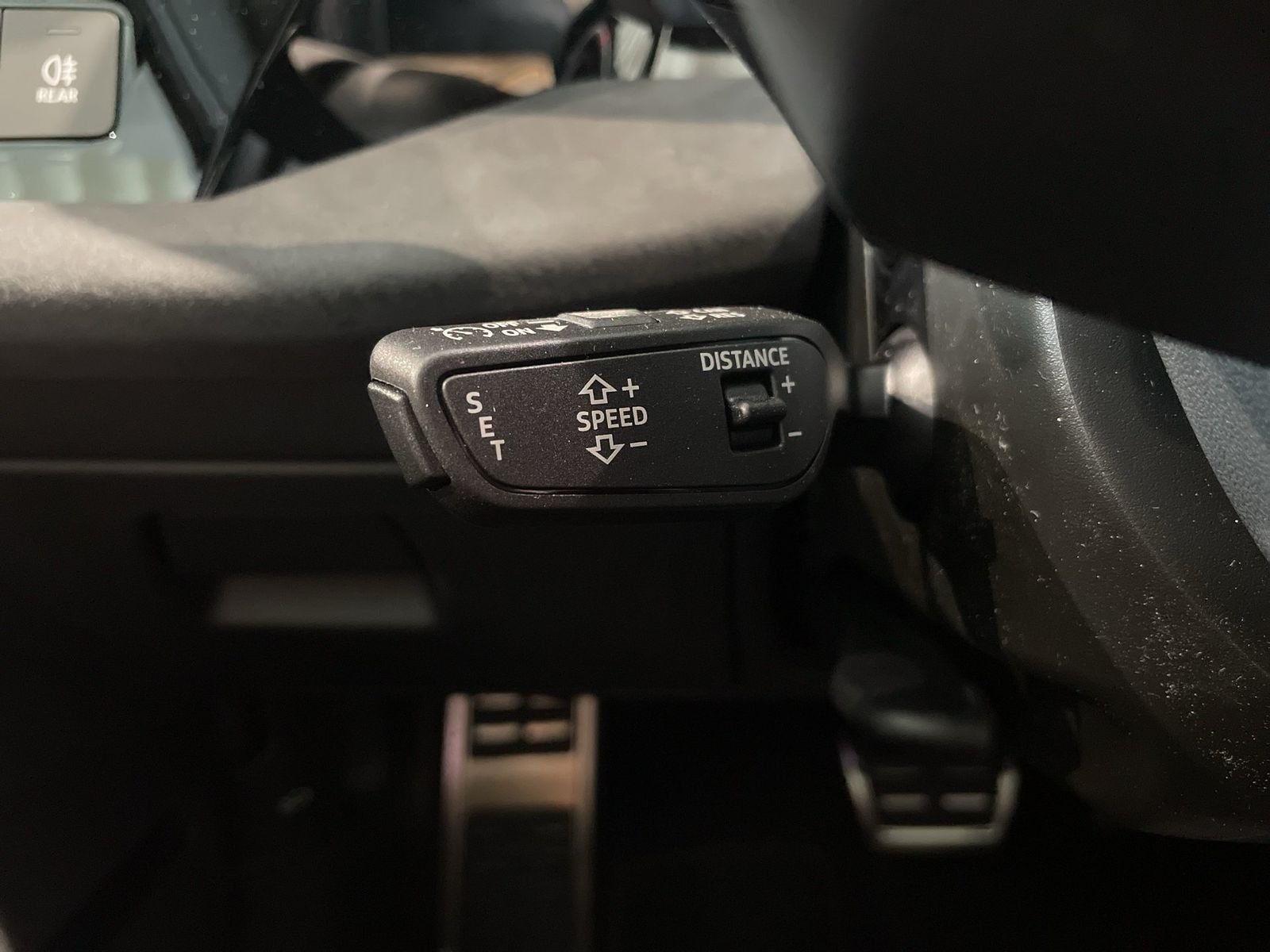 Fahrzeug autohaus mense Fahrzeugabbildung Audi RS 3 Limousine S tronic Designo Olive met.