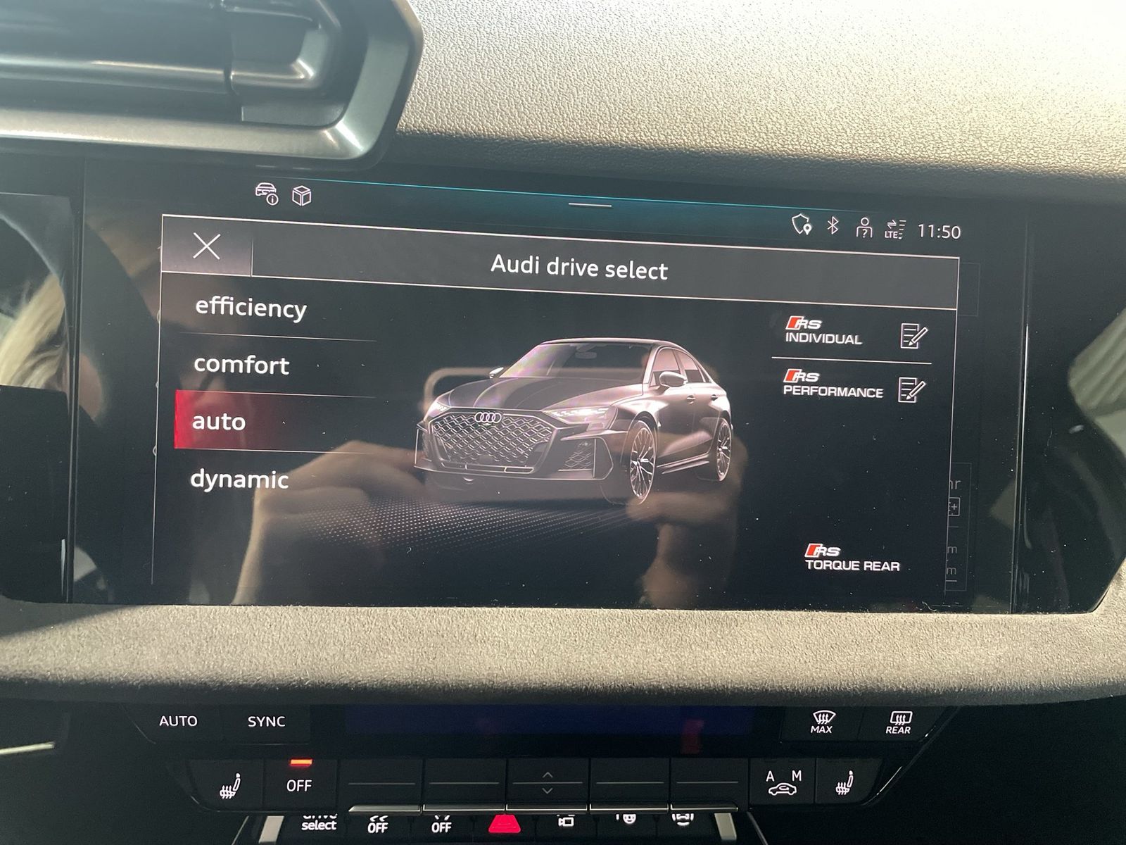 Fahrzeug autohaus mense Fahrzeugabbildung Audi RS 3 Limousine S tronic Designo Olive met.