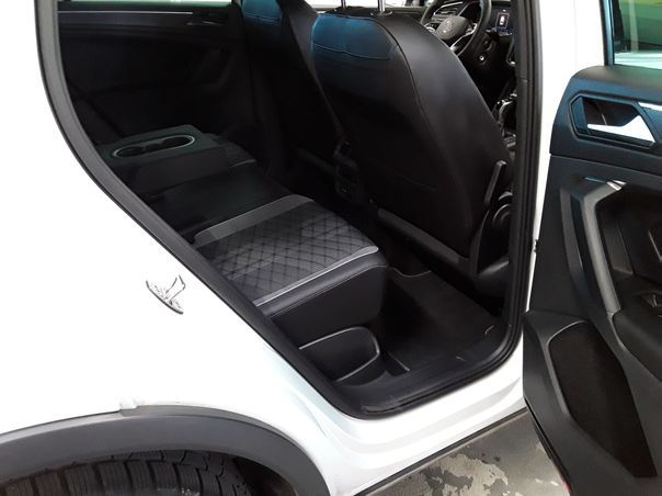 Fahrzeugabbildung Volkswagen Tiguan 2.0 TDI 4 Motion DSG R-line |AHK|Matrix