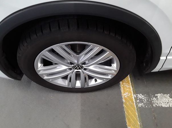 Fahrzeugabbildung Volkswagen Tiguan 2.0 TDI 4 Motion DSG R-line |AHK|Matrix