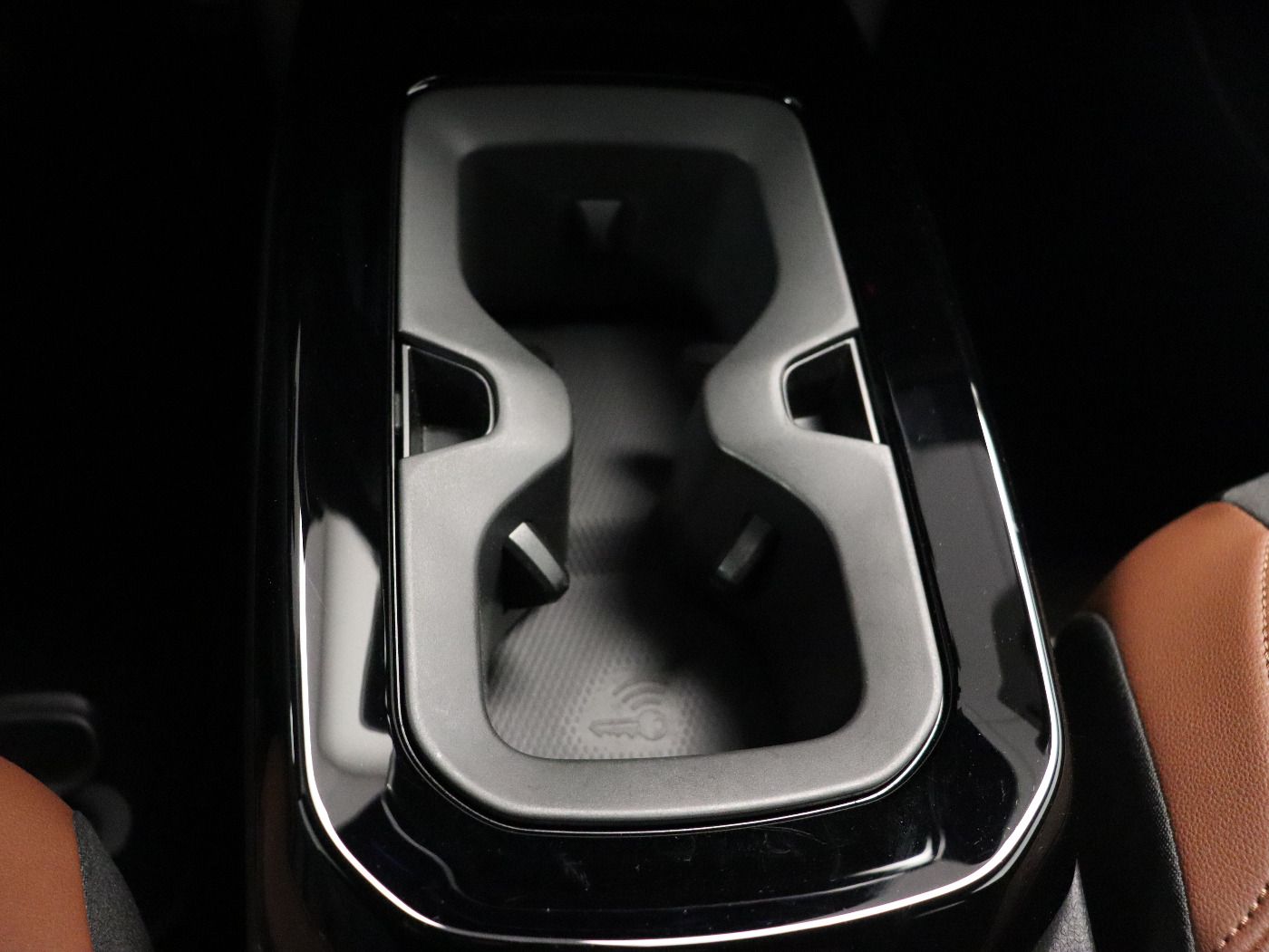 Fahrzeugabbildung Volkswagen ID.4 Pro |AHK|CarPlay|HUD|LM|el.Heck|3xKlima|LED