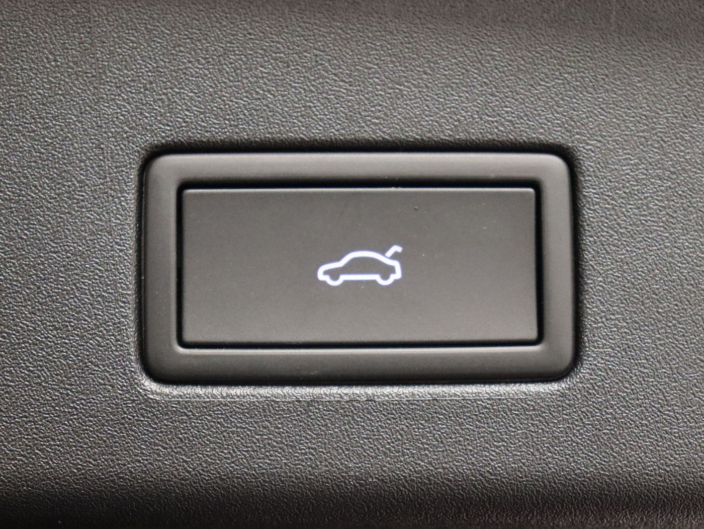 Fahrzeugabbildung Volkswagen ID.4 Pro |AHK|CarPlay|HUD|LM|el.Heck|3xKlima|LED