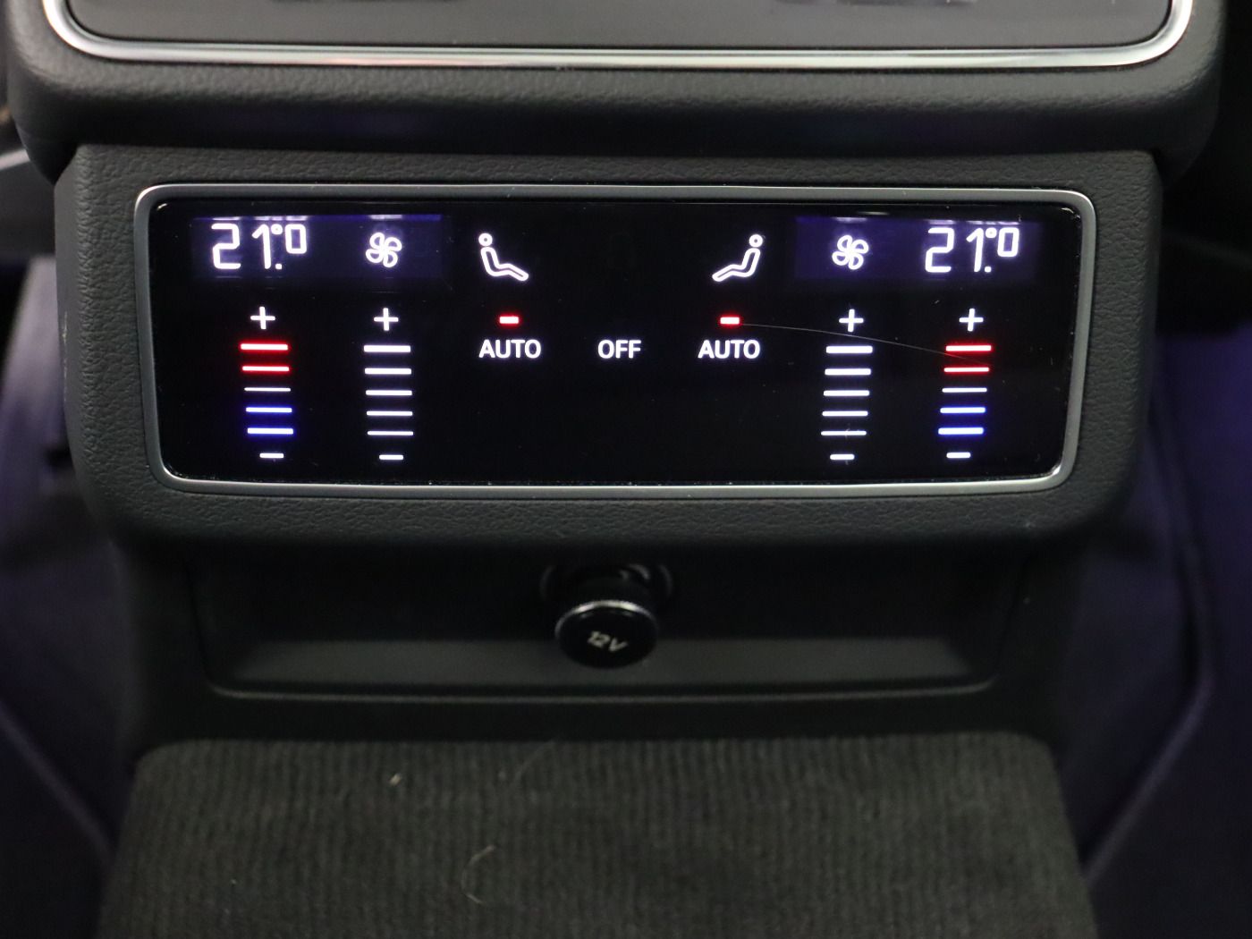 Fahrzeugabbildung Audi A6 Avant 45 TFSI quattro S tronic advanced |Pano