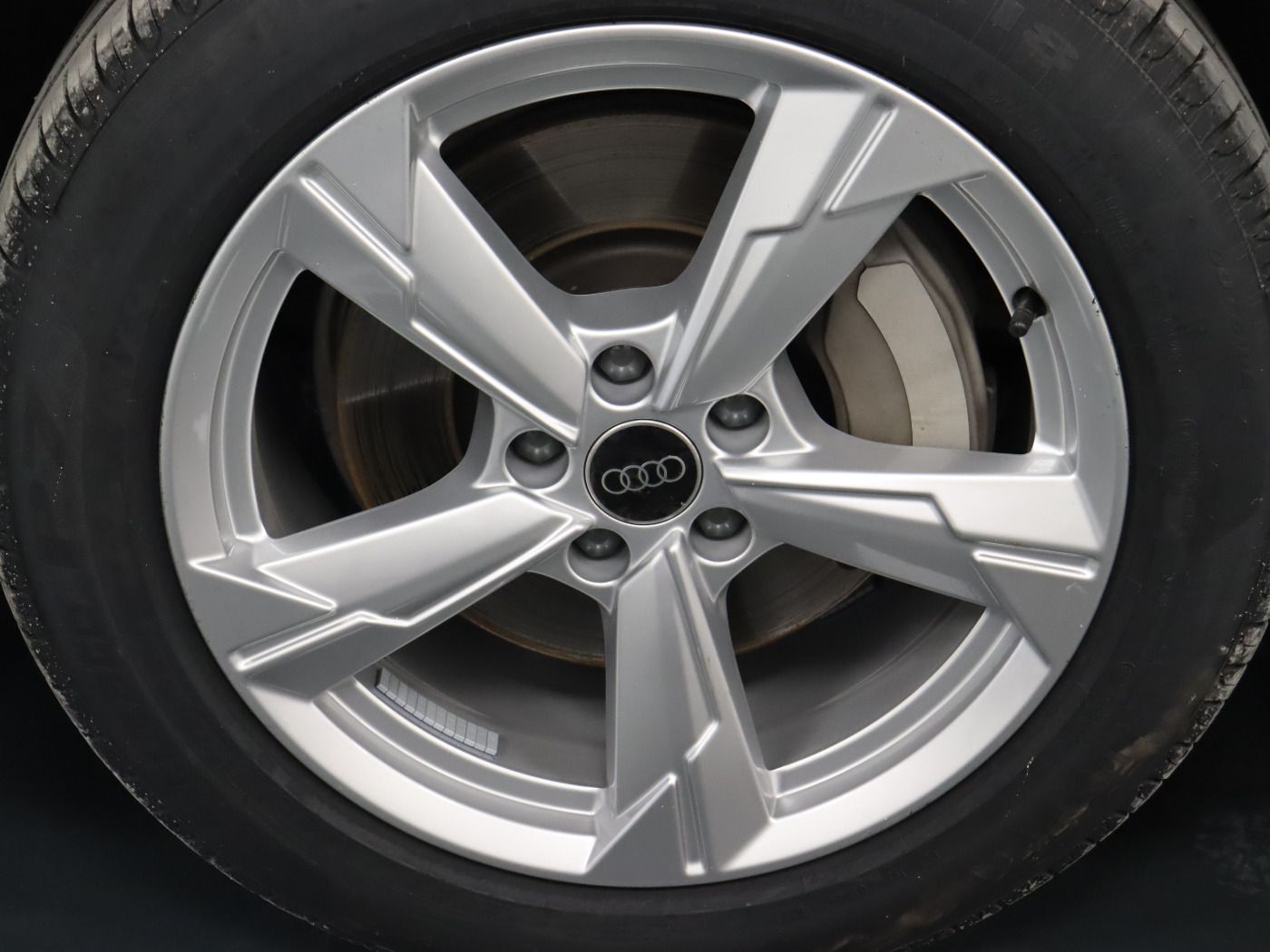 Fahrzeugabbildung Audi A6 Avant 45 TFSI quattro S tronic advanced |Pano
