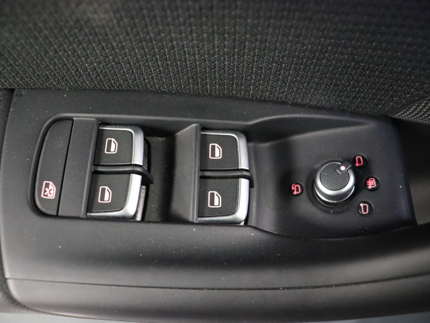Fahrzeugabbildung Audi Q3 1.4 TFSI S-line Sport |LM|KlimaA|AkustikGlas