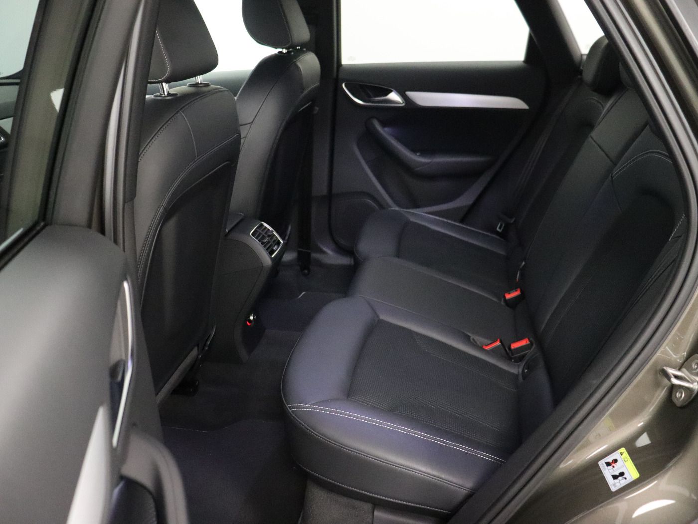 Fahrzeugabbildung Audi Q3 1.4 TFSI S-line Sport |LM|KlimaA|AkustikGlas