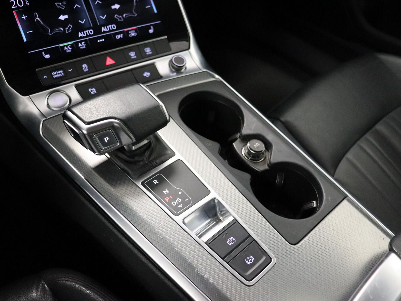Fahrzeugabbildung Audi A6 Avant 45 TDI quattro tiptronic design |AHK|LM