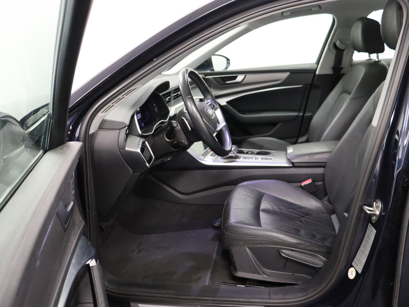 Fahrzeugabbildung Audi A6 Avant 45 TDI quattro tiptronic design |AHK|LM