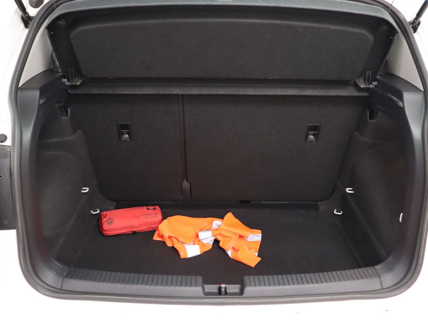 Fahrzeugabbildung Volkswagen T-Cross 1.0 TSI DSG |LM|PDC|LaneAss|AUT