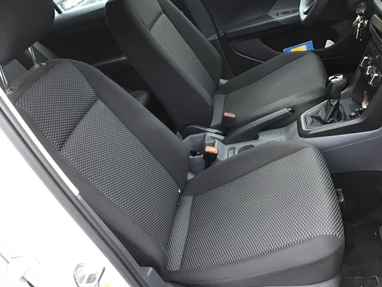 Fahrzeugabbildung Volkswagen T-Cross 1.0 TSI DSG |LM|PDC|LaneAss|AUT