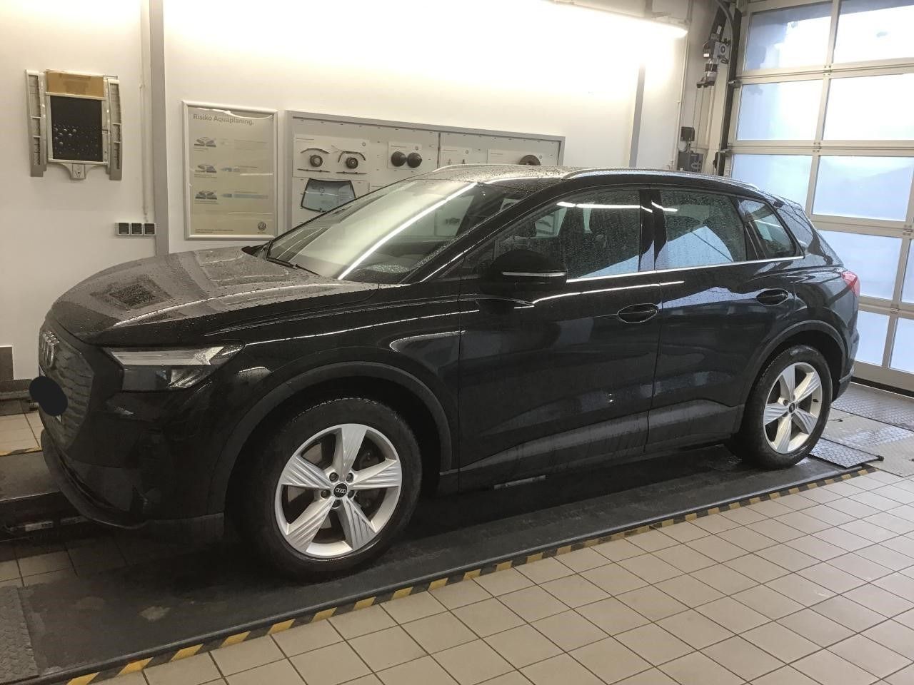 Fahrzeugabbildung Audi Q4 e-tron 40 |STH|CarPlay|SpurH|3xKlima|Navi|PDC