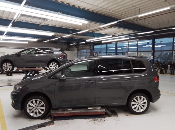 Fahrzeugabbildung Volkswagen Touran 1.5 TSI Comfortline 7-Sitzer |ACC|LM|Navi