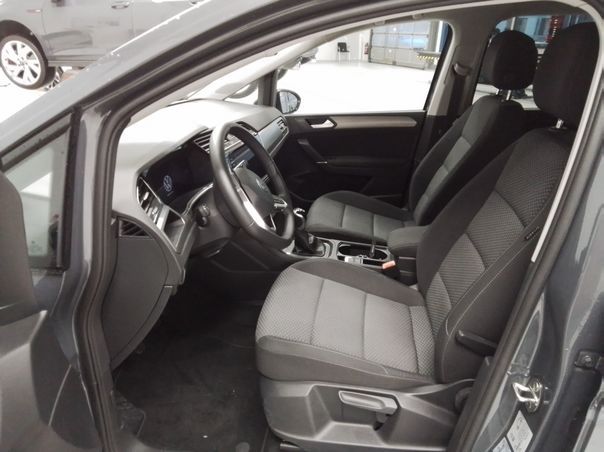 Fahrzeugabbildung Volkswagen Touran 1.5 TSI Comfortline 7-Sitzer |ACC|LM|Navi