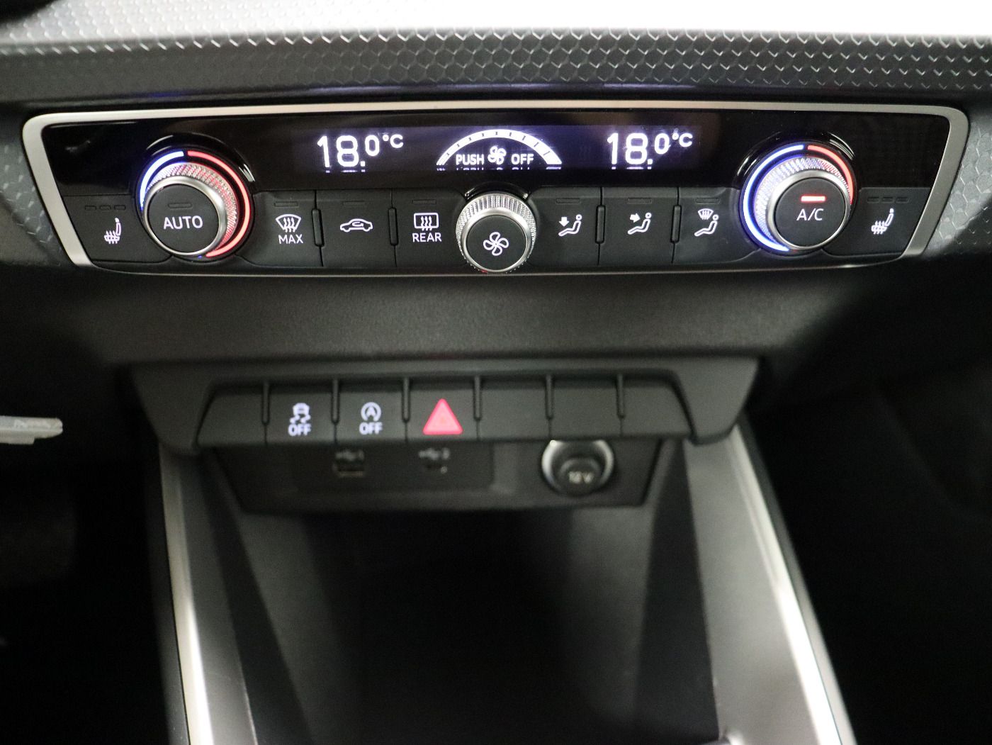 Fahrzeugabbildung Audi A1 Sportback 35 TFSI S tronic S line |FLA|SpurH