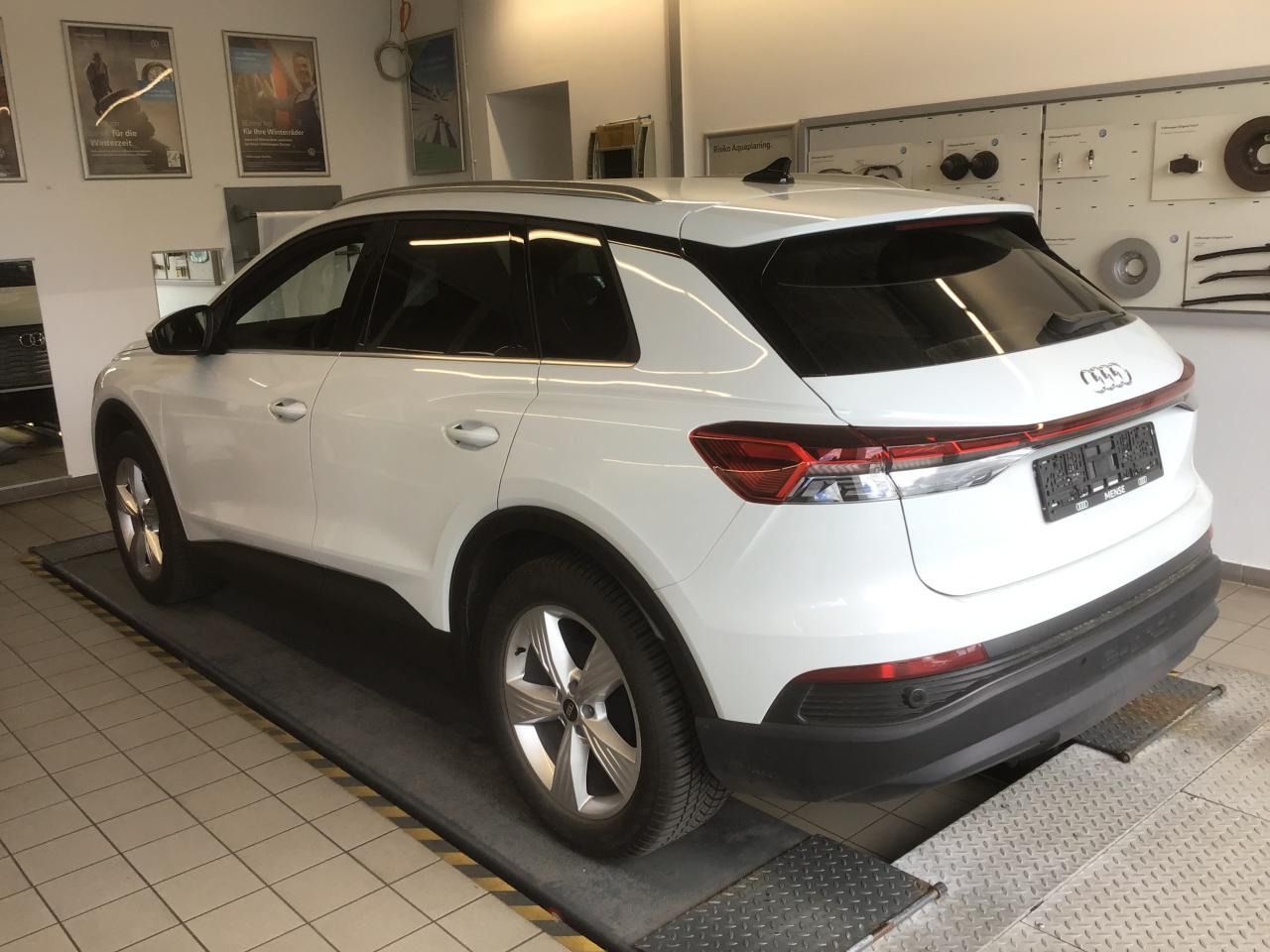 Fahrzeugabbildung Audi Q4 e-tron 35 |Matrix|ACC|STH|CarPlay|HUD|SpurH