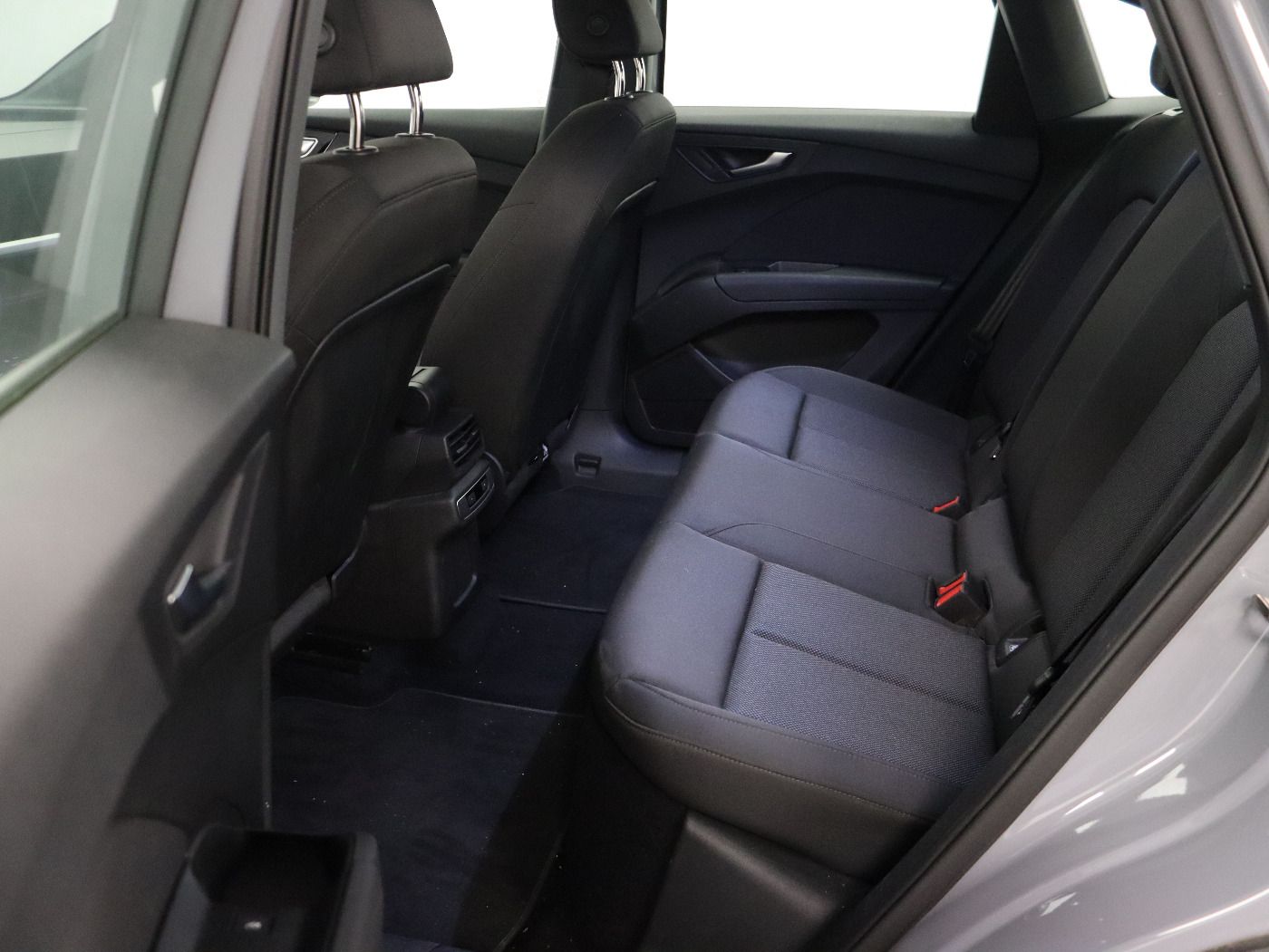 Fahrzeug autohaus mense Fahrzeugabbildung Audi Q4 Sportback e-tron 35 |VirtualCP|STH|SpurH|SHZG