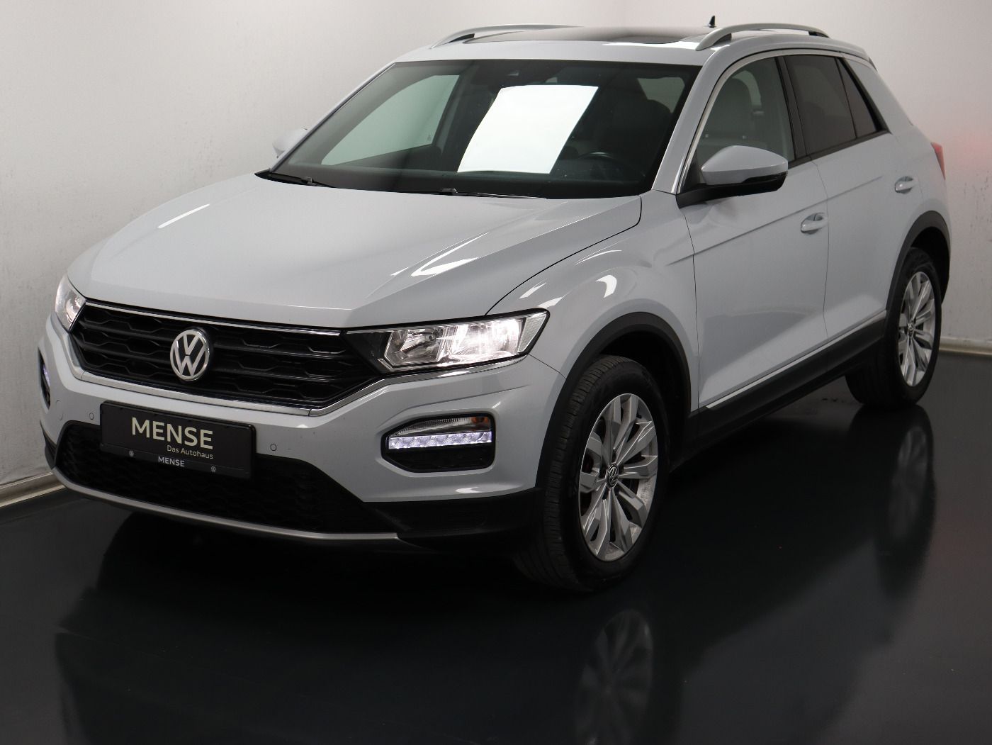Fahrzeugabbildung Volkswagen T-Roc 2.0 TDI 4M DSG Sport Navi Pano Standhzg