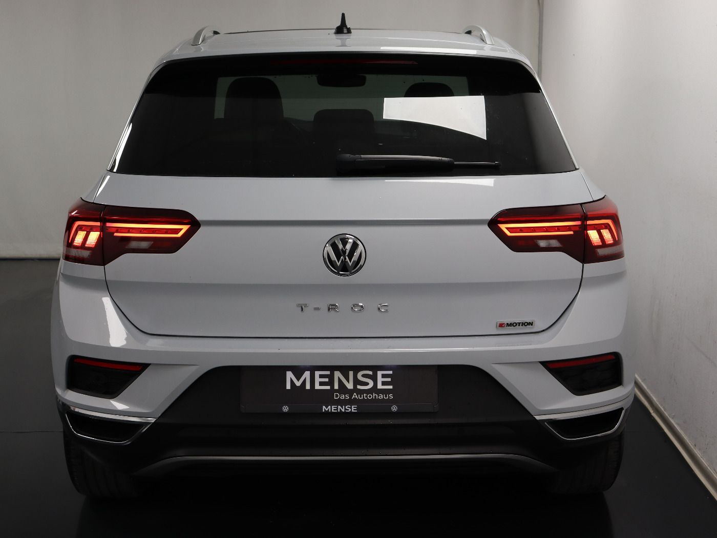 Fahrzeugabbildung Volkswagen T-Roc 2.0 TDI 4M DSG Sport Navi Pano Standhzg