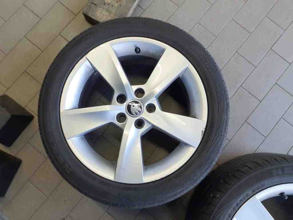 Fahrzeugabbildung SKODA Fabia Combi 1.0 TSI Active |W-Paket|PDC|SHZG|LM