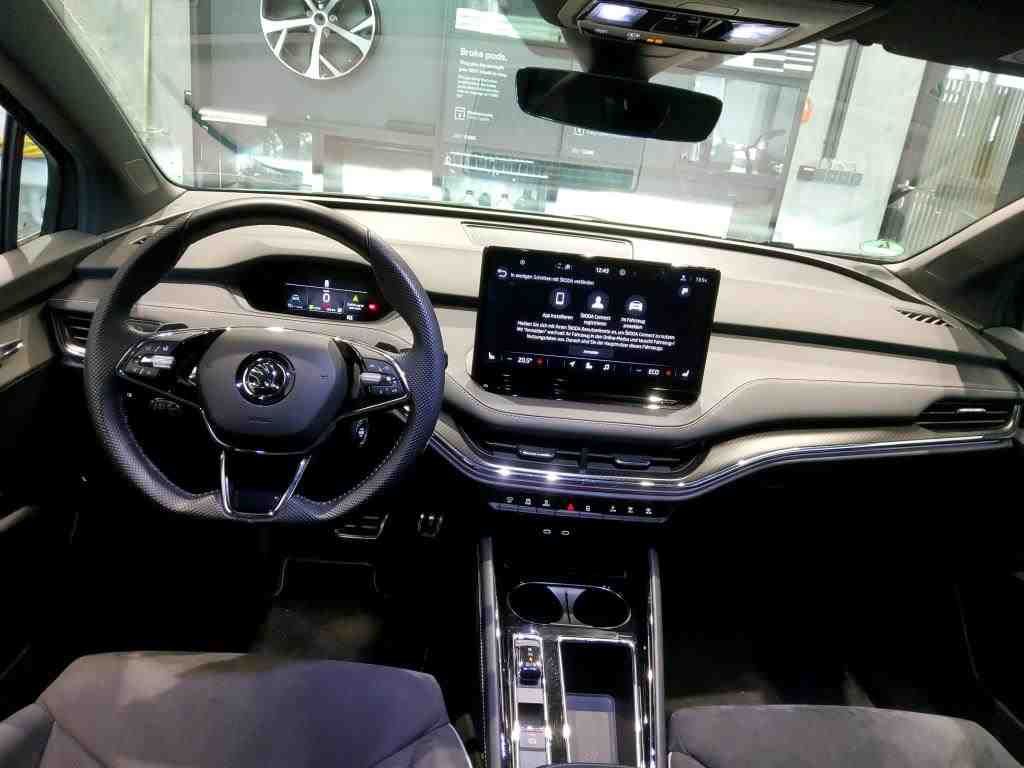 Fahrzeugabbildung SKODA Enyaq iV 80X Sportline |Pano|4xSHZ|Massage|FLA