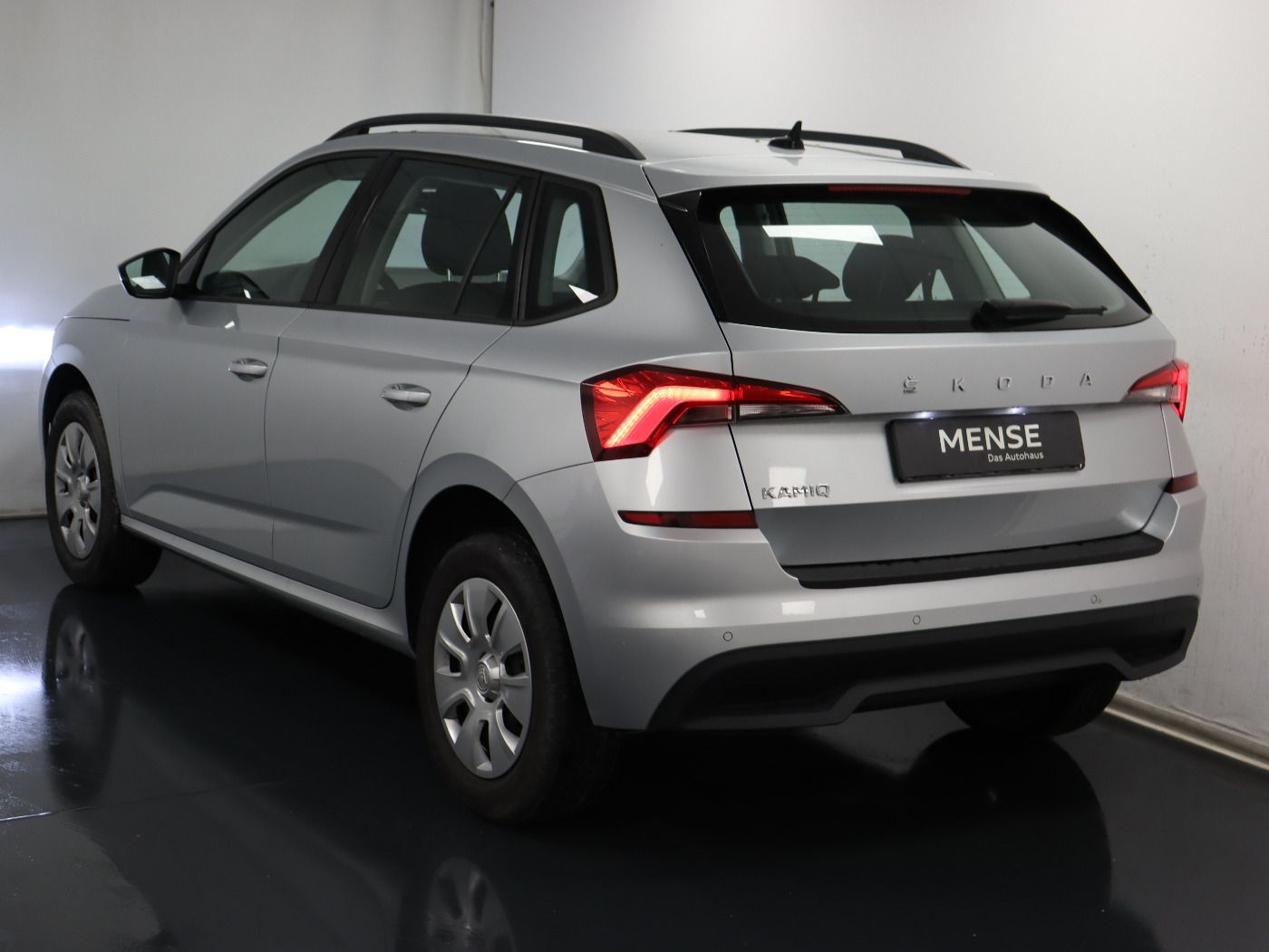 Fahrzeugabbildung SKODA Kamiq 1.0TSI Active |W-Paket|PDC|SpurH|FLA